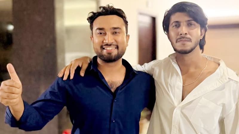 লড়াই আপনাদের, বন্ধুত্বটা আমাদের!
