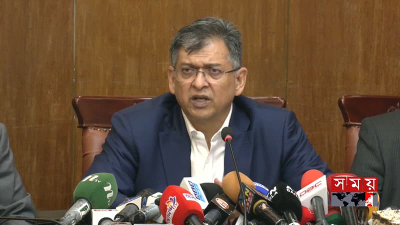 ফুটপাত হকারমুক্ত করা জনদাবি: স্বরাষ্ট্রমন্ত্রী