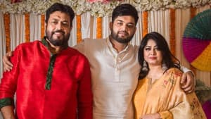 চিত্রনায়িকা মৌসুমীকে নিয়ে অপপ্রচার, আইনি পদক্ষেপের হুঁশিয়ারি ওমর সানী ও পুত্র ফারদিনের ছবিতে চিত্রনায়িকা মৌসুমীকে নিয়ে অপপ্রচার, আইনি পদক্ষেপের হুঁশিয়ারি ওমর সানী ও পুত্র ফারদিনের সংক্রান্ত দৃশ্য