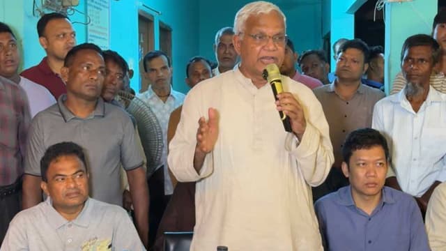 আমরা সবাই বাংলাদেশের মানুষ: মণ্ডপ পরিদর্শনে সমাজকল্যাণমন্ত্রী আমরা সবাই বাংলাদেশের মানুষ: মণ্ডপ পরিদর্শনে সমাজকল্যাণমন্ত্রী