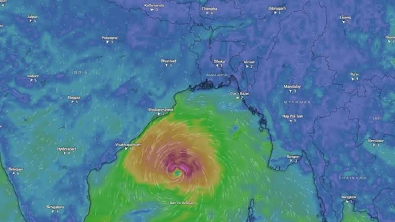 ১৪০ কিলোমিটার বেগে আঘাত হানতে পারে ঘূর্ণিঝড় ‘অর্ণব’ ১৪০ কিলোমিটার বেগে আঘাত হানতে পারে ঘূর্ণিঝড় ‘অর্ণব’