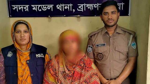 হারানো ফোন খুঁজতে গিয়ে স্বামী-স্ত্রীর কাছে মিলল ৪৭ চোরাই পণ্য হারানো ফোন খুঁজতে গিয়ে স্বামী-স্ত্রীর কাছে মিলল ৪৭ চোরাই পণ্য