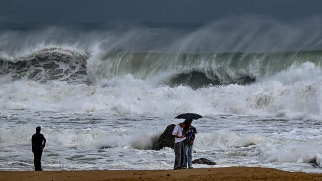 শক্তি বাড়াচ্ছে ঘূর্ণিঝড় ‘অর্ণব’, ১২ ঘণ্টার মধ্যে হয়ে উঠতে পারে ‘অতি তীব্র’ শক্তি বাড়াচ্ছে ঘূর্ণিঝড় ‘অর্ণব’, ১২ ঘণ্টার মধ্যে হয়ে উঠতে পারে ‘অতি তীব্র’