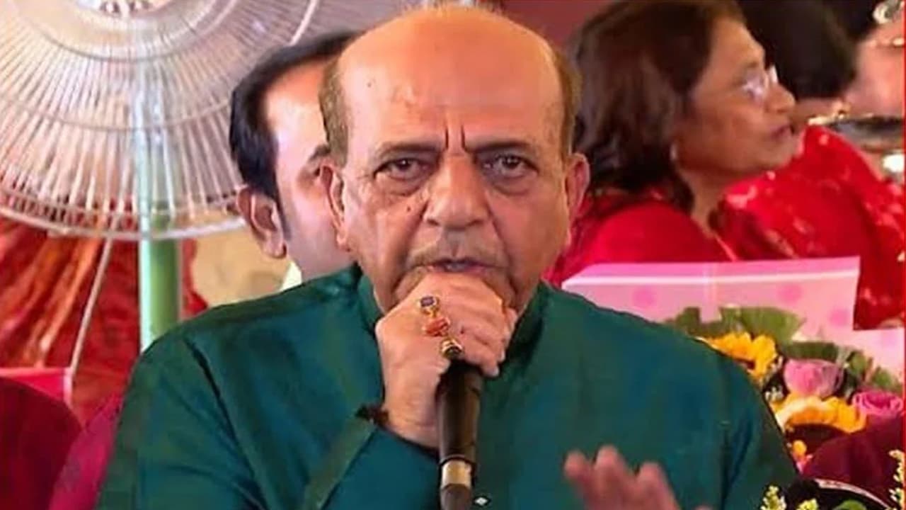 উৎসবমুখর পরিবেশে বাংলাদেশে দুর্গাপূজা চলছে: ভারতীয় হাইকমিশনার উৎসবমুখর পরিবেশে বাংলাদেশে দুর্গাপূজা চলছে: ভারতীয় হাইকমিশনার