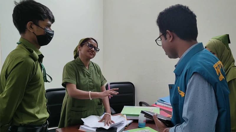 পিরোজপুর সরকারি জেলা হাসপাতালে দুদকের অভিযান পিরোজপুর সরকারি জেলা হাসপাতালে দুদকের অভিযান