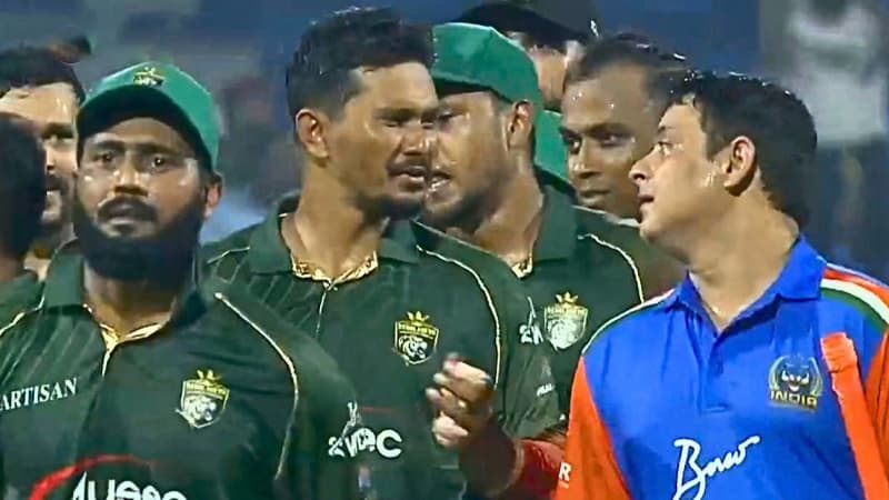 ভারতকে হারিয়ে ওয়ার্ল্ড চ্যাম্পিয়নশিপ অব লিজেন্ডসে বাংলাদেশের প্রথম জয় ভারতকে হারিয়ে ওয়ার্ল্ড চ্যাম্পিয়নশিপ অব লিজেন্ডসে বাংলাদেশের প্রথম জয়