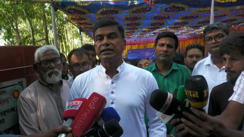 দুর্গোৎসবে সম্প্রীতি রক্ষায় পঞ্চগড়ে ১০ হাজার স্বেচ্ছাসেবক নিয়োজিত: পানিসম্পদ প্রতিমন্ত্রী দুর্গোৎসবে সম্প্রীতি রক্ষায় পঞ্চগড়ে ১০ হাজার স্বেচ্ছাসেবক নিয়োজিত: পানিসম্পদ প্রতিমন্ত্রী