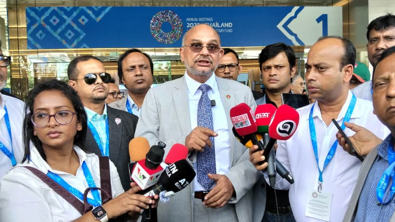 জনগণের সরকার বলেই বাজারের সঙ্গে জ্বালানি তেলের দাম সমন্বয় করা হচ্ছে: অর্থ উপদেষ্টা জনগণের সরকার বলেই বাজারের সঙ্গে জ্বালানি তেলের দাম সমন্বয় করা হচ্ছে: অর্থ উপদেষ্টা