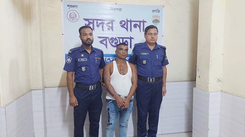 পুলিশের ওপর হামলা চালিয়ে আসামি ছিনতাইয়ের চেষ্টা, আহত এএসআই পুলিশের ওপর হামলা চালিয়ে আসামি ছিনতাইয়ের চেষ্টা, আহত এএসআই