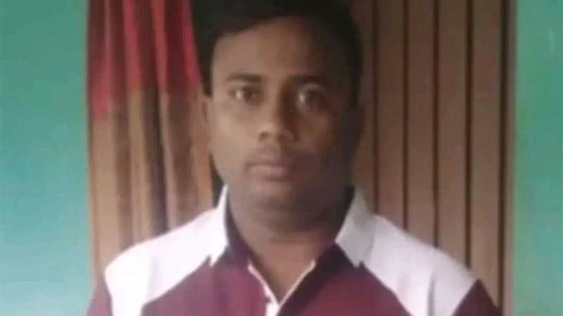 ছুটি শেষে আর কাজে ফেরা হলো না শাহেদের, রিয়াদে হামলায় নিভে গেল প্রাণ ছুটি শেষে আর কাজে ফেরা হলো না শাহেদের, রিয়াদে হামলায় নিভে গেল প্রাণ