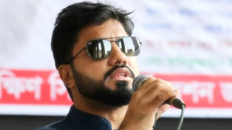 বাংলাদেশপন্থি ও মেধাবী প্রজন্মকে নিয়ে নতুন ধারার মিডিয়া গড়বো: ইশরাক বাংলাদেশপন্থি ও মেধাবী প্রজন্মকে নিয়ে নতুন ধারার মিডিয়া গড়বো: ইশরাক