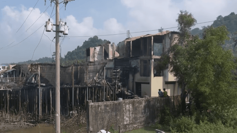 কক্সবাজারে রিসোর্টের আগুনে মৃত্যু বেড়ে ৬ কক্সবাজারে রিসোর্টের আগুনে মৃত্যু বেড়ে ৬