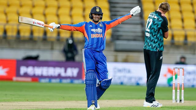 অভিষেক-সূর্যবংশীর ঝড়ে সিরিজ জয় ভারতের অভিষেক-সূর্যবংশীর ঝড়ে সিরিজ জয় ভারতের