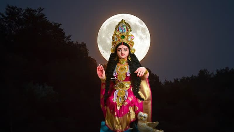 আজ কোজাগরী লক্ষ্মী পূজা আজ কোজাগরী লক্ষ্মী পূজা