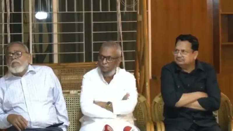 মজুরি বোর্ড গঠনের কার্যক্রম শুরু রোববার: শ্রমমন্ত্রী মজুরি বোর্ড গঠনের কার্যক্রম শুরু রোববার: শ্রমমন্ত্রী