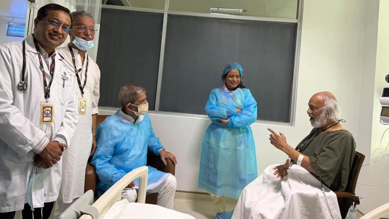 ড. মঈন খানকে দেখতে হাসপাতালে রাষ্ট্রপতি ড. মঈন খানকে দেখতে হাসপাতালে রাষ্ট্রপতি