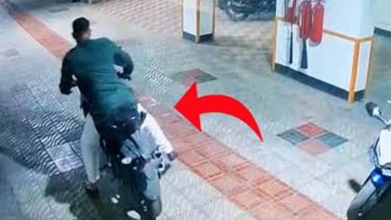 তাহসিফের মোটরসাইকেল মিলল টঙ্গীতে তাহসিফের মোটরসাইকেল মিলল টঙ্গীতে