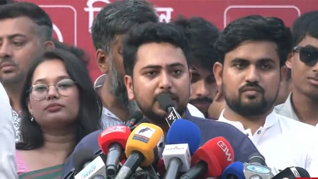 পতিত স্বৈরাচারের ফেরা ঠেকাতে পারবে না নব্য স্বৈরাচার: নাহিদ পতিত স্বৈরাচারের ফেরা ঠেকাতে পারবে না নব্য স্বৈরাচার: নাহিদ