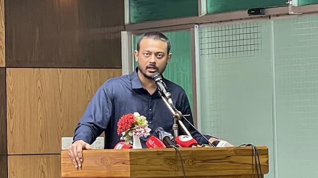 ইশরাকের অস্ত্র হাতে মাদকবিরোধী অভিযান পুলিশের ব্যর্থতারই প্রমাণ ইশরাকের অস্ত্র হাতে মাদকবিরোধী অভিযান পুলিশের ব্যর্থতারই প্রমাণ