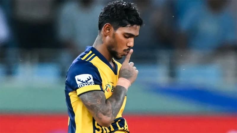 ত্রিদেশীয় সিরিজ থেকে ছিটকে গেলেন নিসাঙ্কা ত্রিদেশীয় সিরিজ থেকে ছিটকে গেলেন নিসাঙ্কা