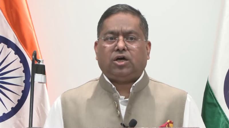 বাংলাদেশের সঙ্গে ইতিবাচক ও ভবিষ্যতমুখী সম্পর্ক চায় ভারত: রণধীর জয়সওয়াল বাংলাদেশের সঙ্গে ইতিবাচক ও ভবিষ্যতমুখী সম্পর্ক চায় ভারত: রণধীর জয়সওয়াল