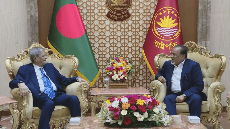 কর্মমুখী শিক্ষায় গুরুত্ব দিতে রাষ্ট্রপতির আহ্বান কর্মমুখী শিক্ষায় গুরুত্ব দিতে রাষ্ট্রপতির আহ্বান