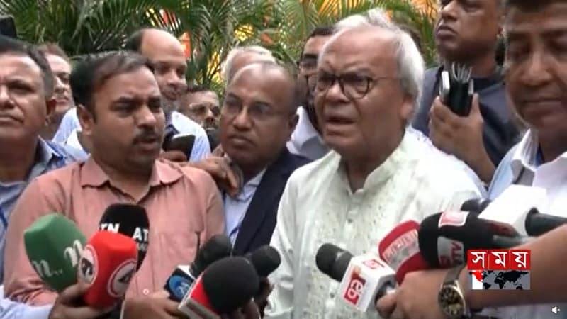 রাজনৈতিক শূন্যতা পূরণে লংমার্চের মতো অযৌক্তিক কর্মসূচি দিচ্ছে ১১ দলীয় জোট: রিজভী রাজনৈতিক শূন্যতা পূরণে লংমার্চের মতো অযৌক্তিক কর্মসূচি দিচ্ছে ১১ দলীয় জোট: রিজভী