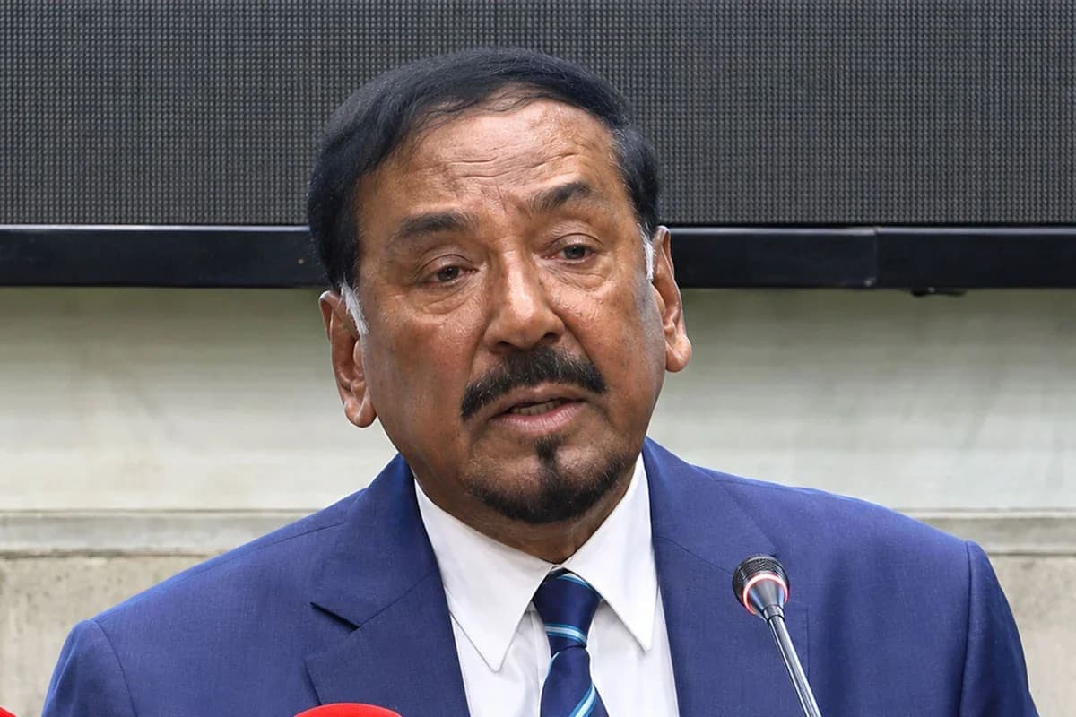 মুক্তিযুদ্ধের ইতিহাস রাজনীতিবিদরা লেখায় বিকৃত হয়েছে: স্পিকার মুক্তিযুদ্ধের ইতিহাস রাজনীতিবিদরা লেখায় বিকৃত হয়েছে: স্পিকার