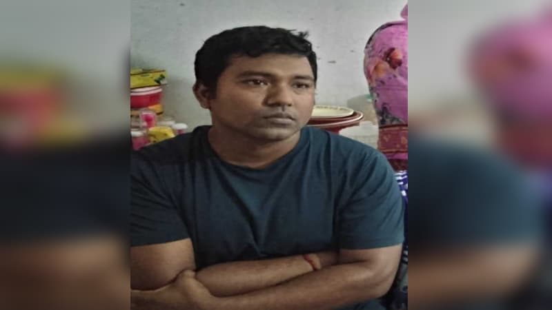 বাগেরহাটে প্রবাসীর স্ত্রীর সঙ্গে পরকীয়া, পুলিশ কর্মকর্তা প্রত্যাহার বাগেরহাটে প্রবাসীর স্ত্রীর সঙ্গে পরকীয়া, পুলিশ কর্মকর্তা প্রত্যাহার