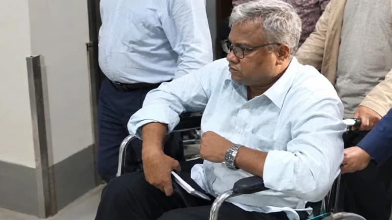 হাসপাতালে ভর্তির পর এবার অনলাইনে সিন্ডিকেট সভা ডাকলেন চুয়েট উপাচার্য হাসপাতালে ভর্তির পর এবার অনলাইনে সিন্ডিকেট সভা ডাকলেন চুয়েট উপাচার্য