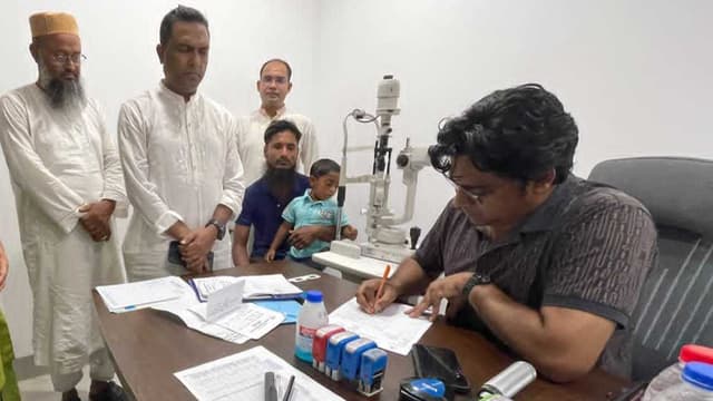 বগুড়ার শিশু বক্করের চিকিৎসার দায়িত্ব নিলেন প্রধানমন্ত্রী বগুড়ার শিশু বক্করের চিকিৎসার দায়িত্ব নিলেন প্রধানমন্ত্রী