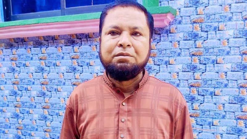 কুমিল্লায় গাছের ডাল কাটতে গিয়ে বিএনপি নেতার মৃত্যু কুমিল্লায় গাছের ডাল কাটতে গিয়ে বিএনপি নেতার মৃত্যু