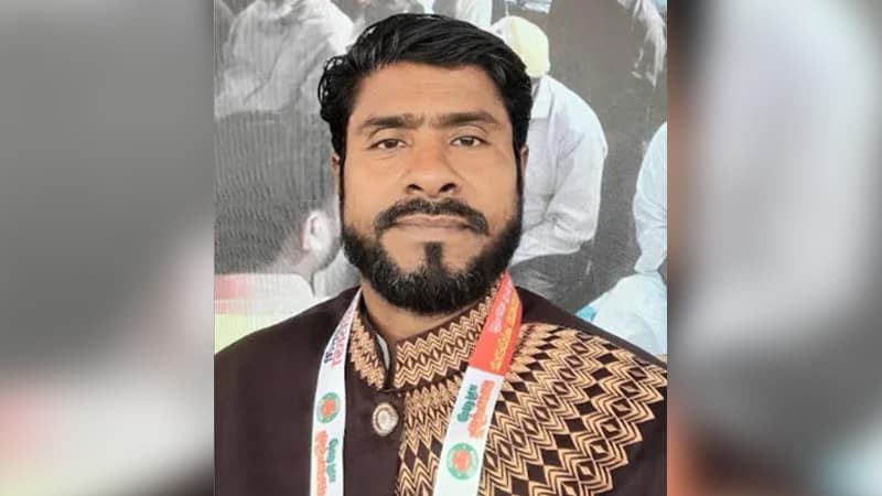 কুমিল্লায় ইসলামী সংগীত শিল্পীকে পিটিয়ে হত্যার অভিযোগ কুমিল্লায় ইসলামী সংগীত শিল্পীকে পিটিয়ে হত্যার অভিযোগ