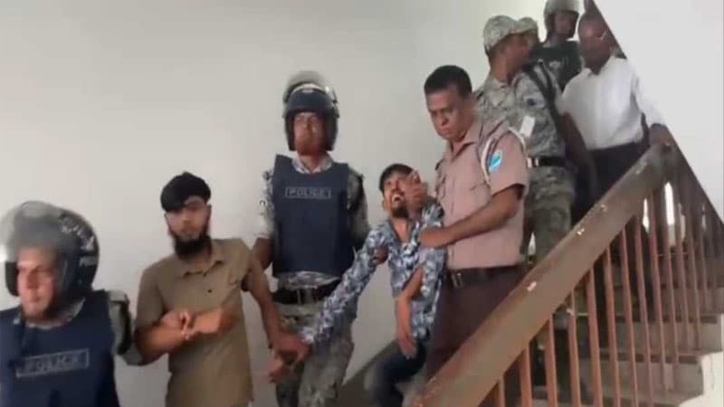 গোপালগঞ্জে শিশু তালহা হত্যায় দুইজনের ফাঁসি, একজনের যাবজ্জীবন গোপালগঞ্জে শিশু তালহা হত্যায় দুইজনের ফাঁসি, একজনের যাবজ্জীবন