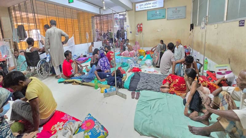 কক্সবাজারে বাড়ছে ডেঙ্গু রোগী, হাসপাতালে শয্যার দ্বিগুণ রোগী কক্সবাজারে বাড়ছে ডেঙ্গু রোগী, হাসপাতালে শয্যার দ্বিগুণ রোগী