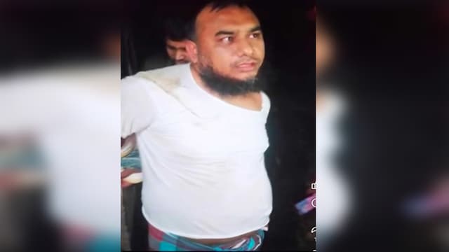 চেতনানাশক দিয়ে ধর্ষণের পর জন্মনিয়ন্ত্রণ ওষুধ খাওয়াতেন মাদ্রাসাশিক্ষক চেতনানাশক দিয়ে ধর্ষণের পর জন্মনিয়ন্ত্রণ ওষুধ খাওয়াতেন মাদ্রাসাশিক্ষক