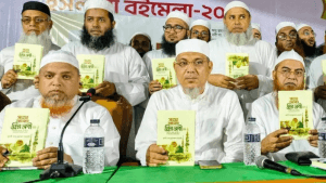 অনন্য সিরাতগ্রন্থ ‘সত্যের আলোয় প্রিয় নবী’ ছবিতে অনন্য সিরাতগ্রন্থ ‘সত্যের আলোয় প্রিয় নবী’ সংক্রান্ত দৃশ্য